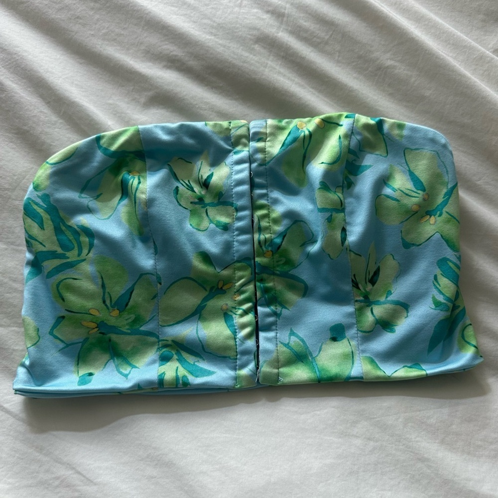 Whoiam Floral Strapless Top in Blue and Green
